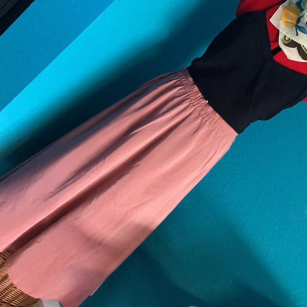 Victoria Holly Maxi skirt 100% silk. Pale rose. S
